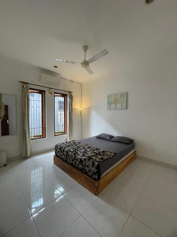 Gorga Hostel Yogyakarta Extérieur photo